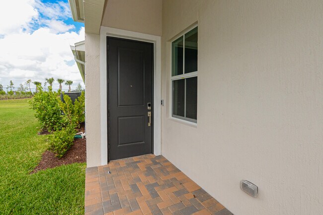 Foto del edificio - 10307 Dreamweaver Rd