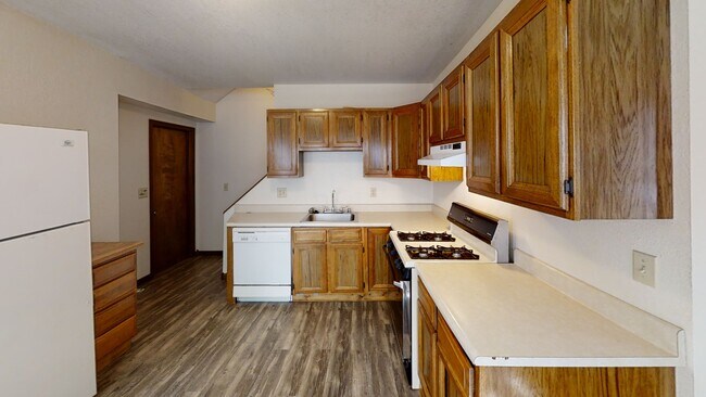 Building Photo - 511 W Cache La Poudre St