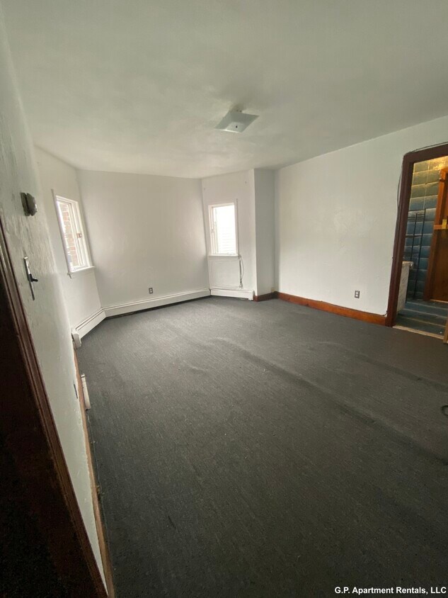 8 Corey St, Everett, MA 02149 Condo for Rent in Everett, MA