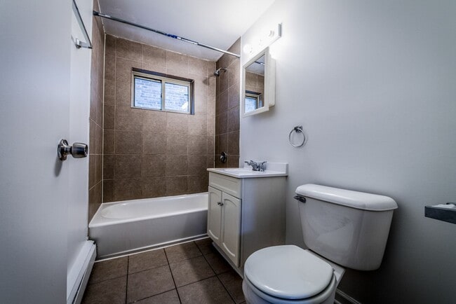 Foto del edificio - 8100 S Drexel Ave Chicago, IL 60619