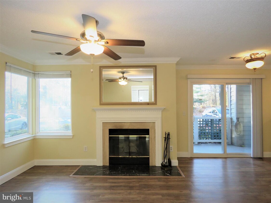 Primary Photo - 11701 Summerchase Cir