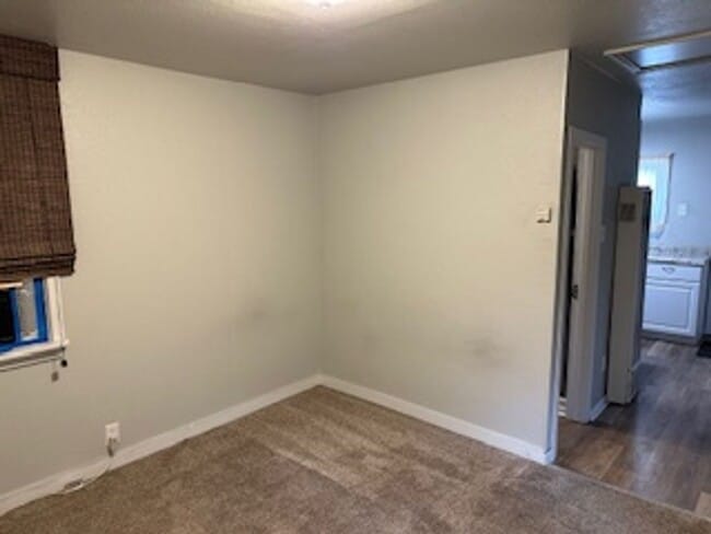Building Photo - Cozy Studio in Desirable Neighborhood