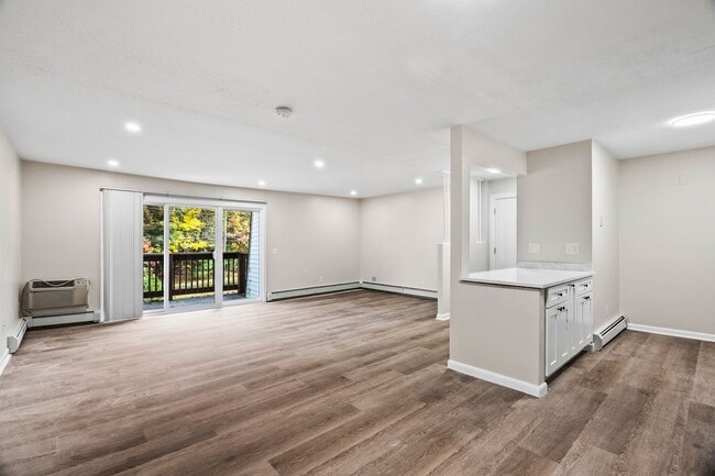 Photo - Newly Renovated 2 Bed/1.5 Bath in Cranston! Apartment