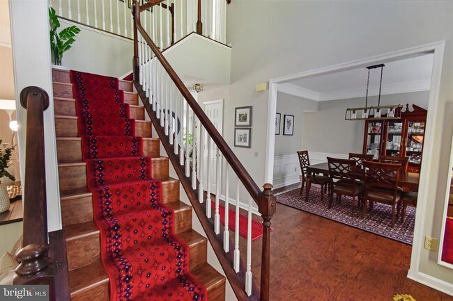 Building Photo - 5 Milestone Manor Ct