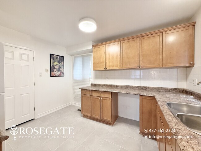 Building Photo - Pet-Friendly 2-Bedroom Semi-Detached Home with All Utilities Included – Scarborough