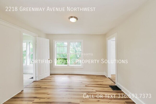Building Photo - 2218 Greenway Ave NW