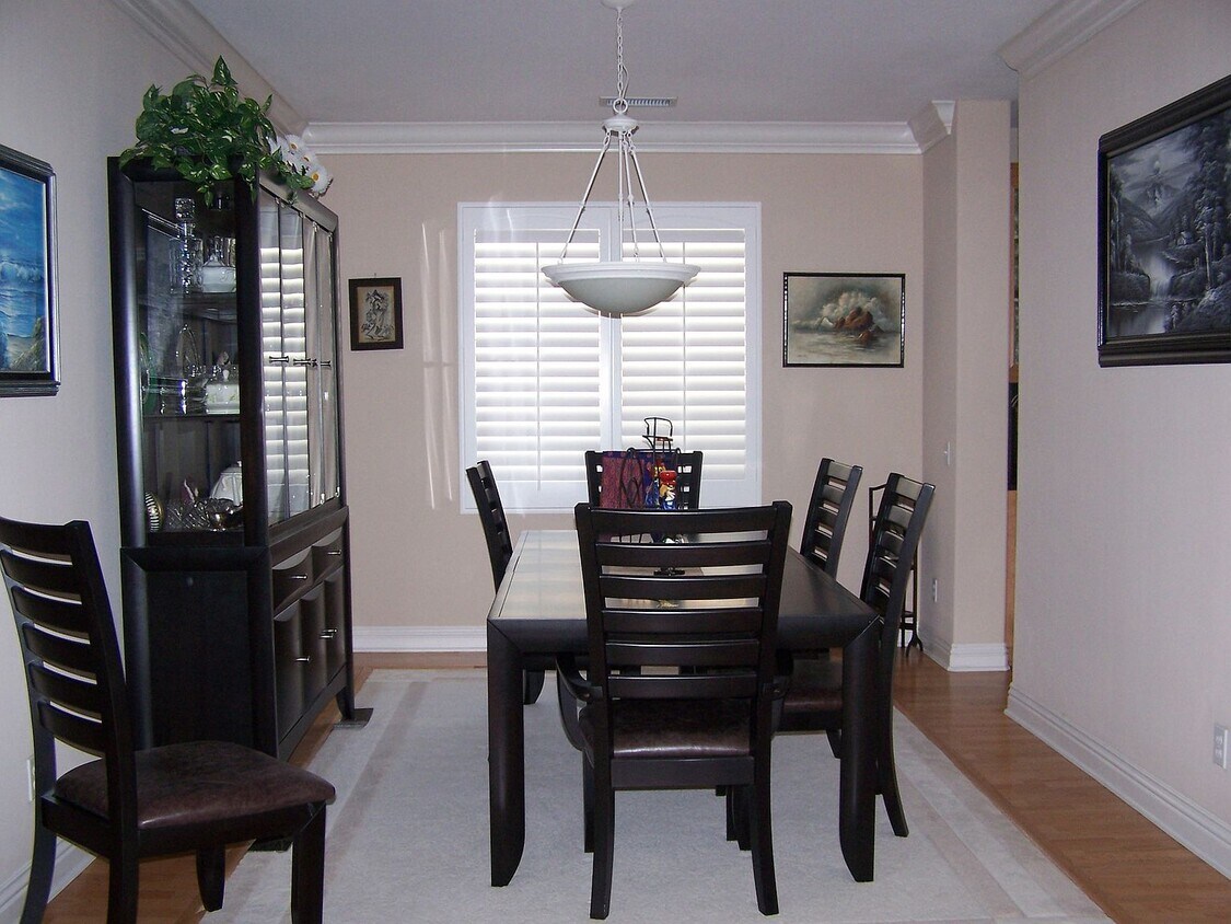Foto principal - 49511 Douglas St