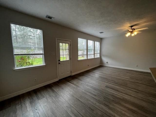 Foto del edificio - 119 Gallery Cove Ct