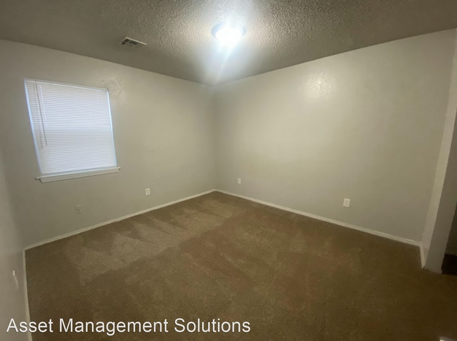 Building Photo - 3 br, 2 bath House - 425 NW 120th  ST.