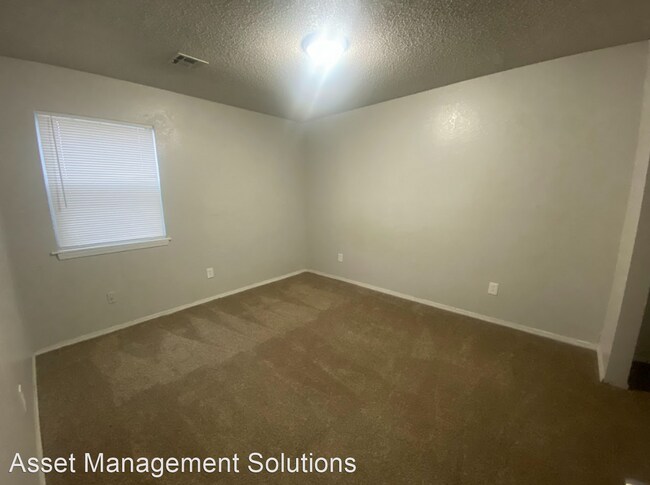 Foto del edificio - 3 br, 2 bath House - 425 NW 120th  ST.