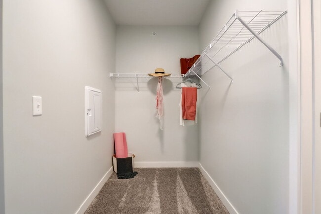 Building Photo - Wesmont