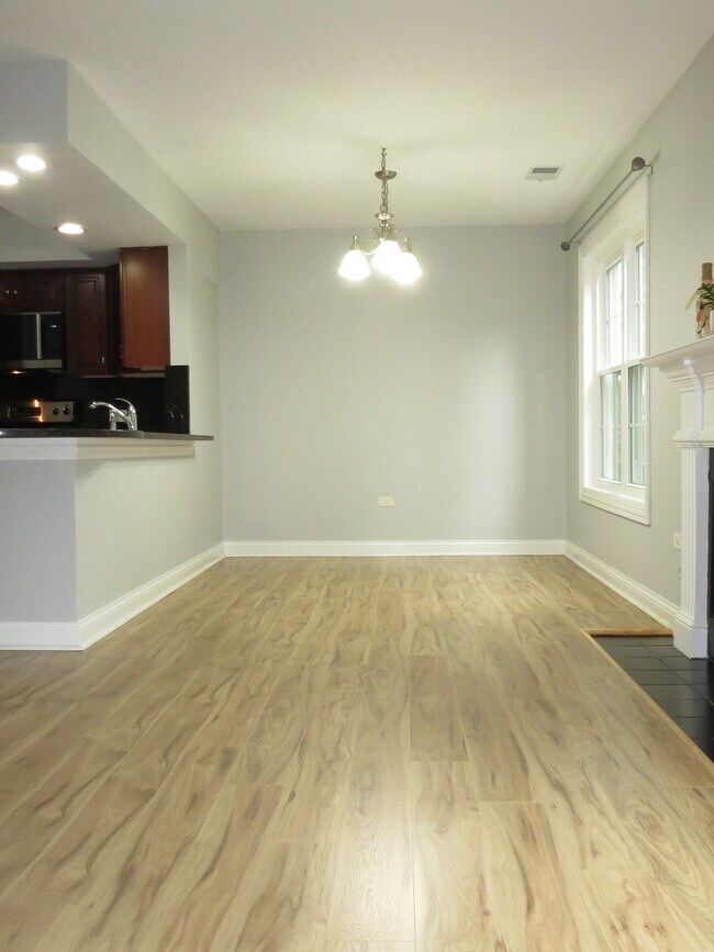 Building Photo - 43 Foxcroft Rd