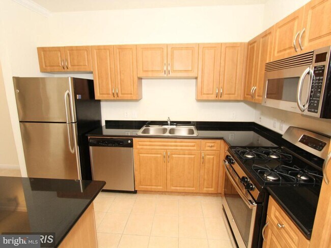 Foto del edificio - 12953 Centre Park Cir