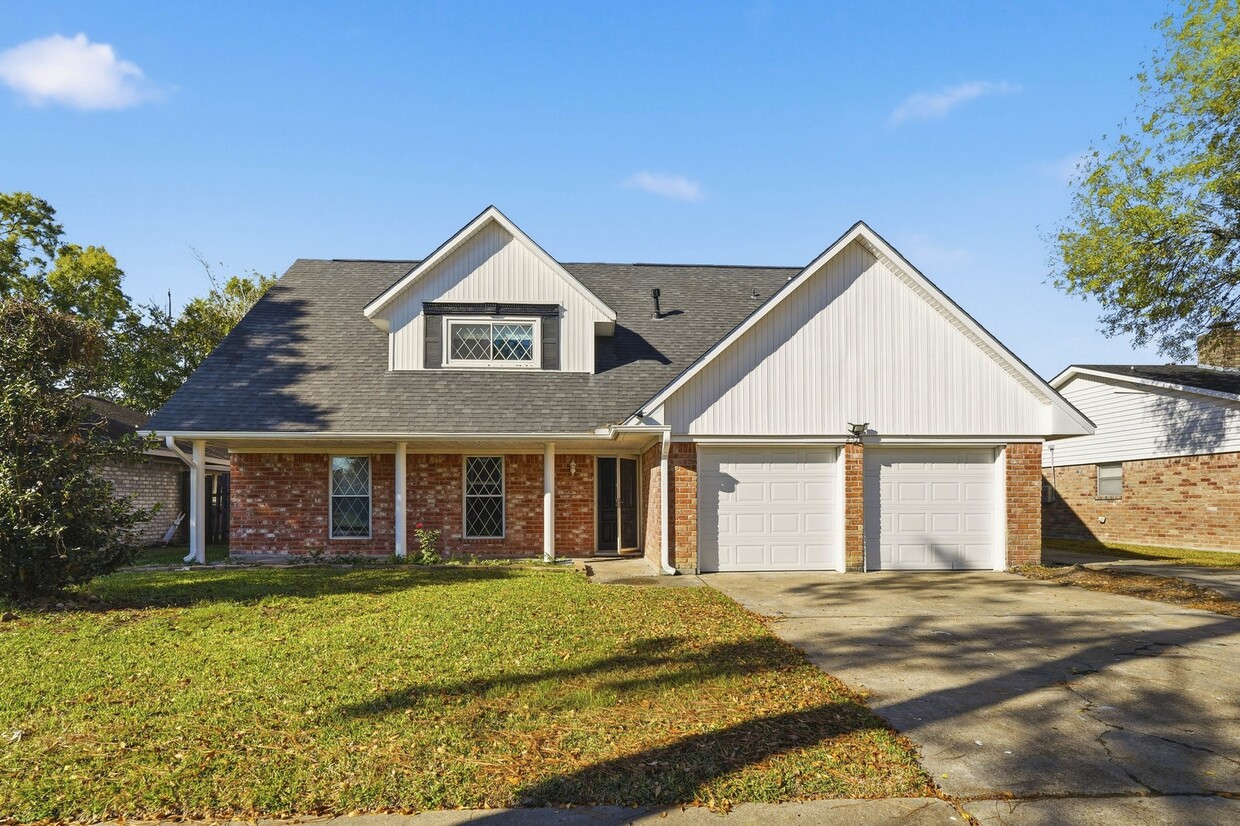 Foto principal - 2518 Henderson Ln