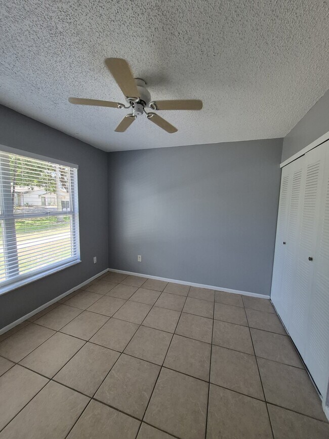 Building Photo - 3013 Wickham Ave