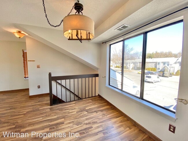 Building Photo - 2 br, 1 bath House - 212 Nassau Drive