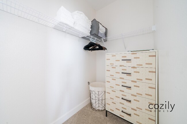 Building Photo - 3877 Castellina Way