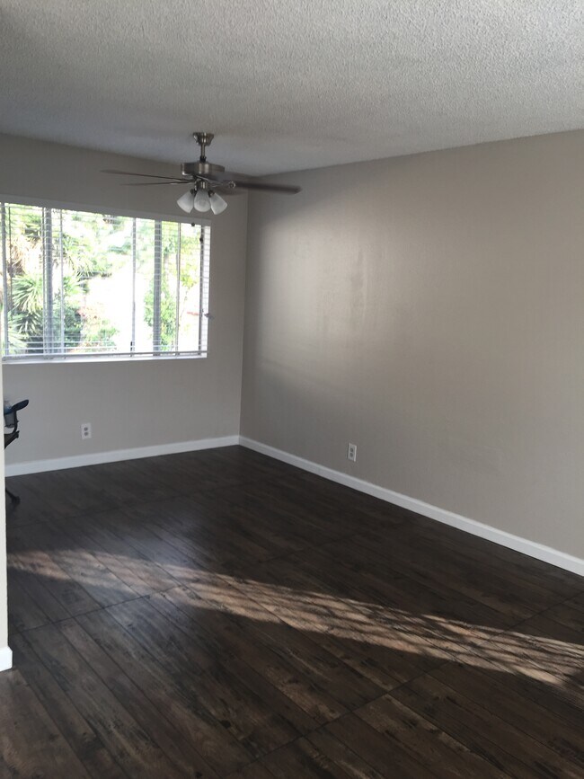 Foto del edificio - 2123 Alsace Ave