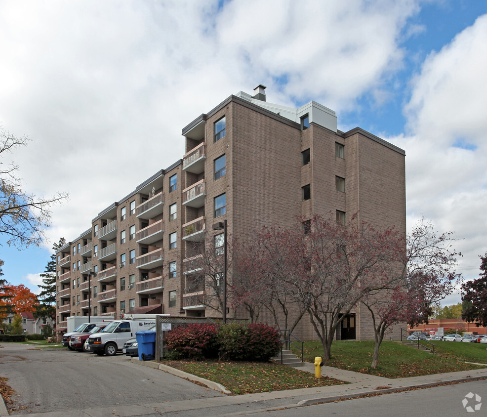 Primary Photo - Windsor Place