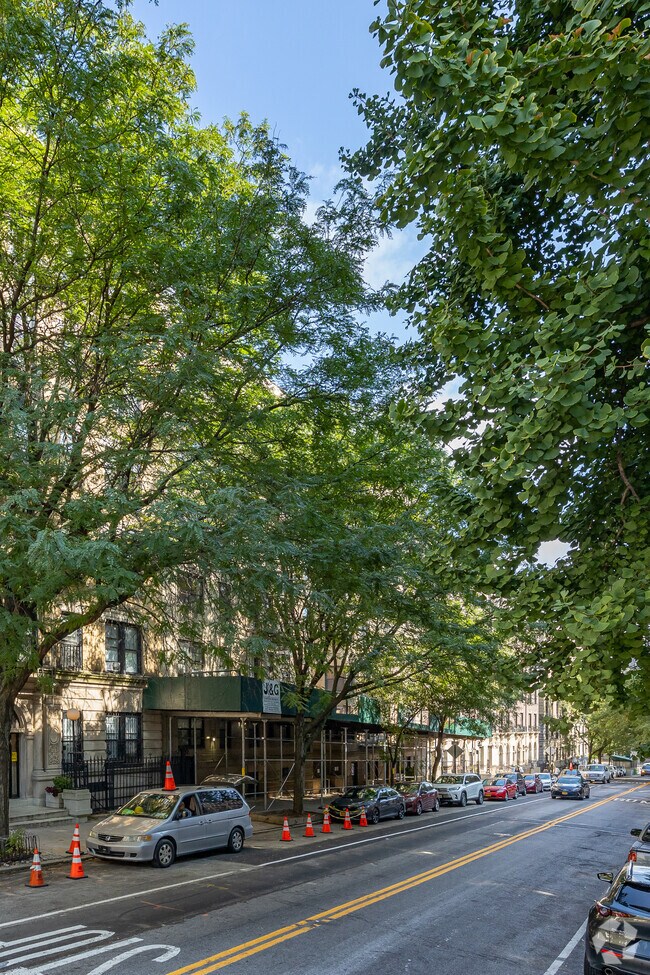 Building Photo - 183-187 Claremont Ave