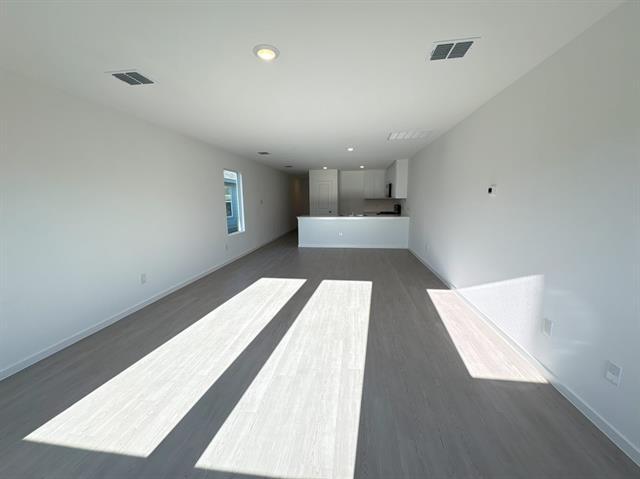 Building Photo - 827 Madrono Dr