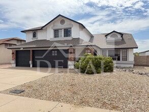 Building Photo - 6041 W Villa Maria Dr