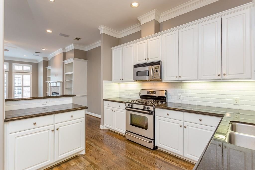 Foto principal - 2132 Bancroft St
