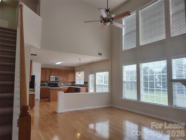 Foto del edificio - 10804 Fountaingrove Dr