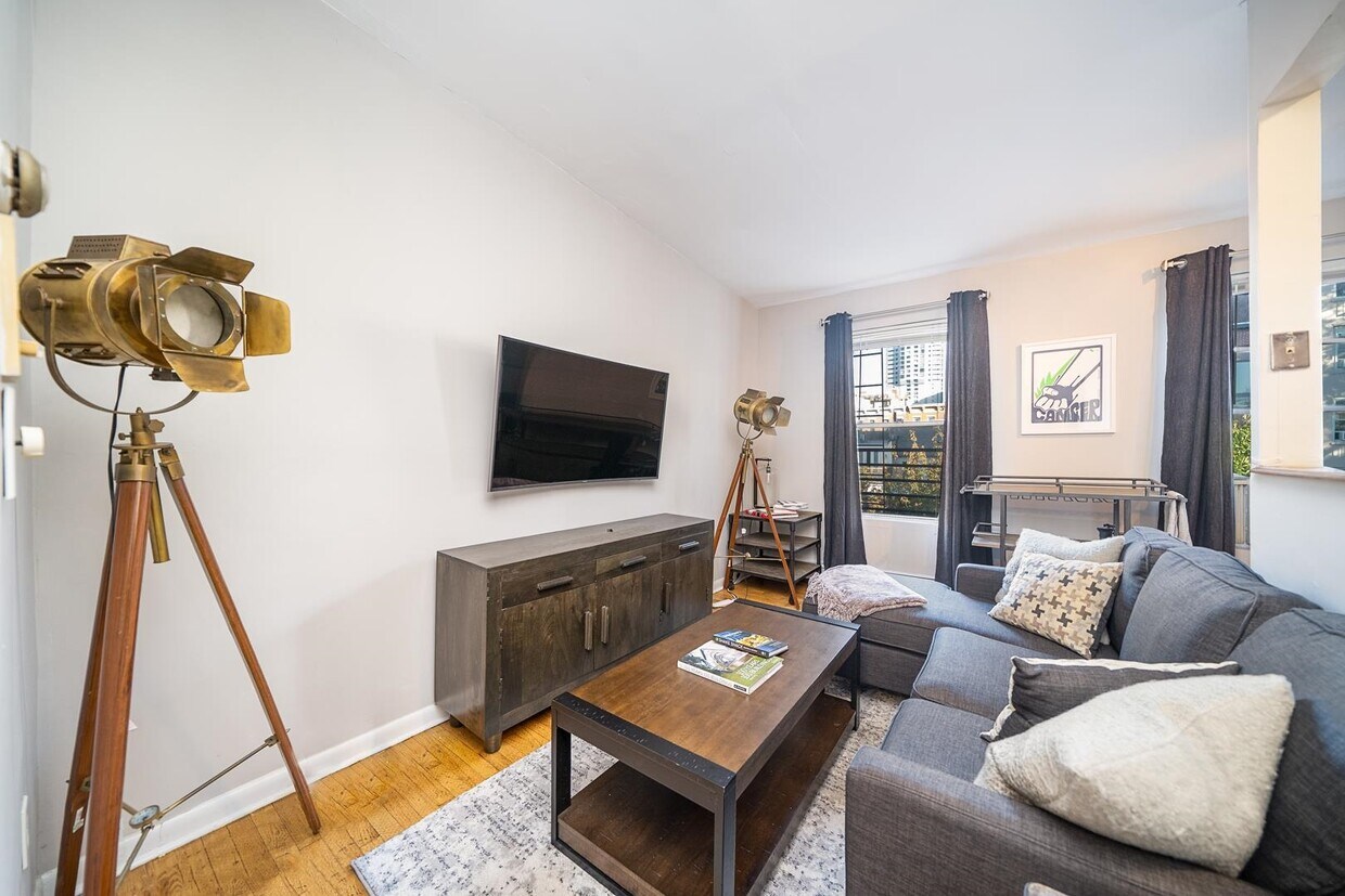 215 Garden St Unit 3, Hoboken, NJ 07030 Condo for Rent in Hoboken, NJ