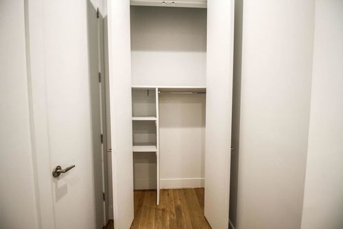 Foto del edificio - 561 Gates Ave