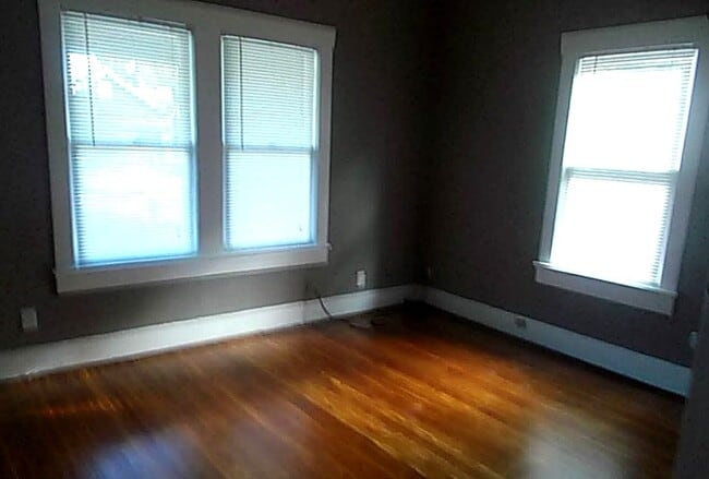 Foto del edificio - 720 E 12th St