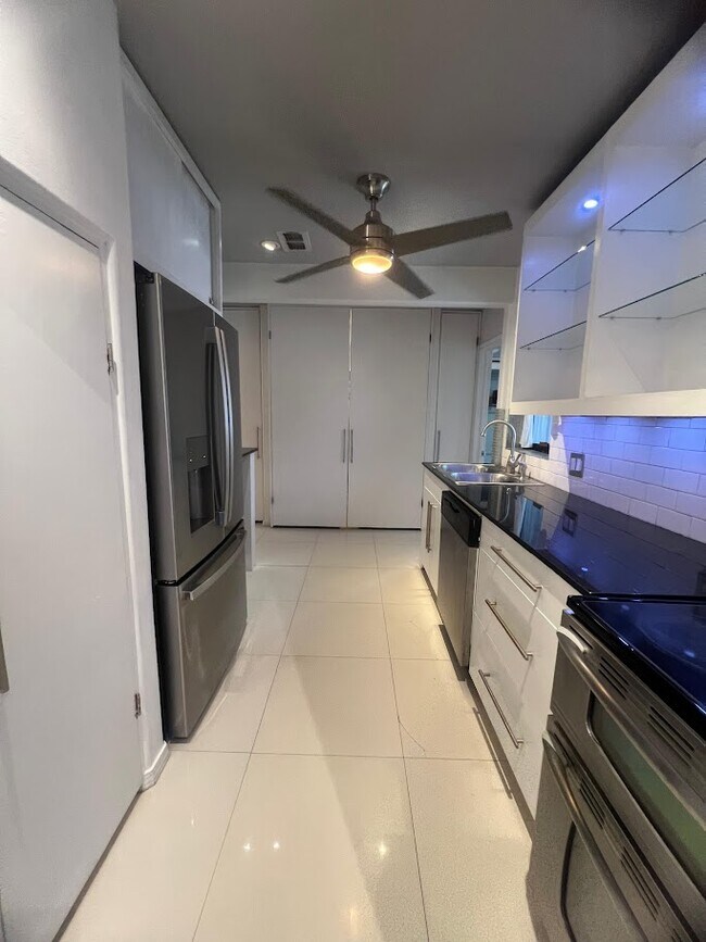 Foto del edificio - 1808 N Broadway St