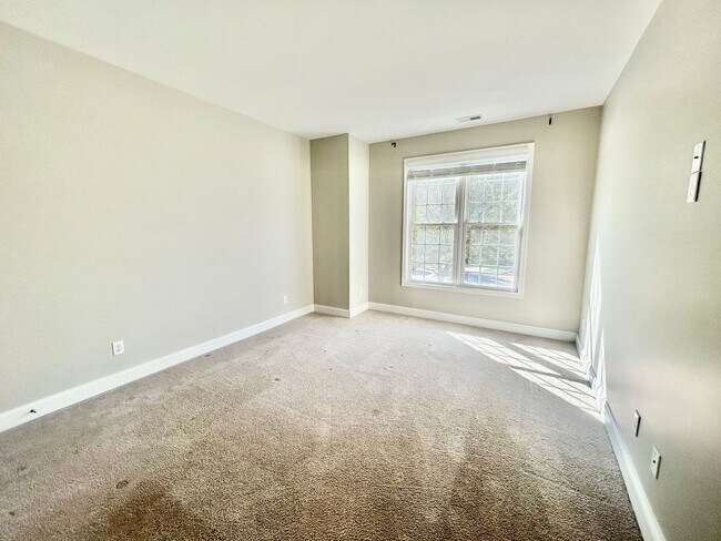 Building Photo - 14420 Michaux Village Dr