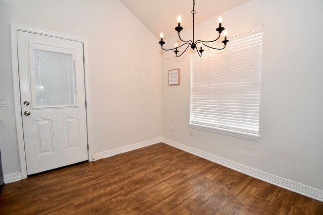 Building Photo - 3 Bed, 2 Bath Home in Ruston