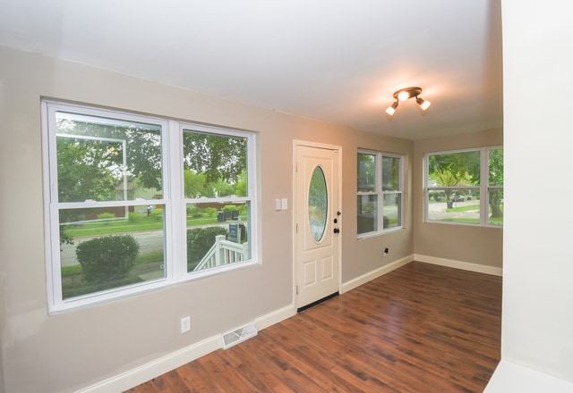 Building Photo - 2540 Gilboa Ave