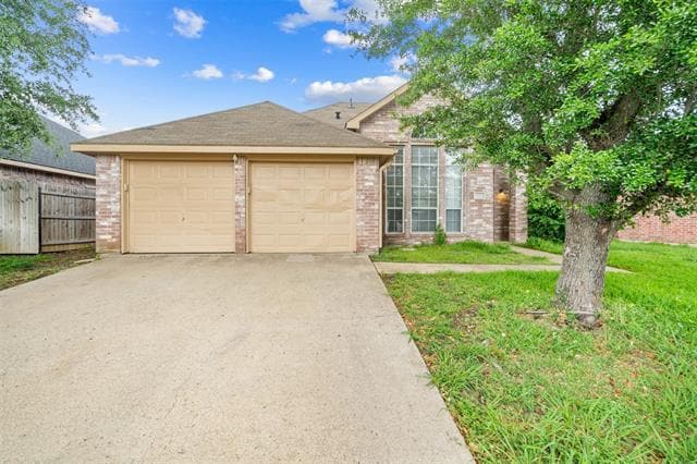 Building Photo - 237 Willow Creek Dr