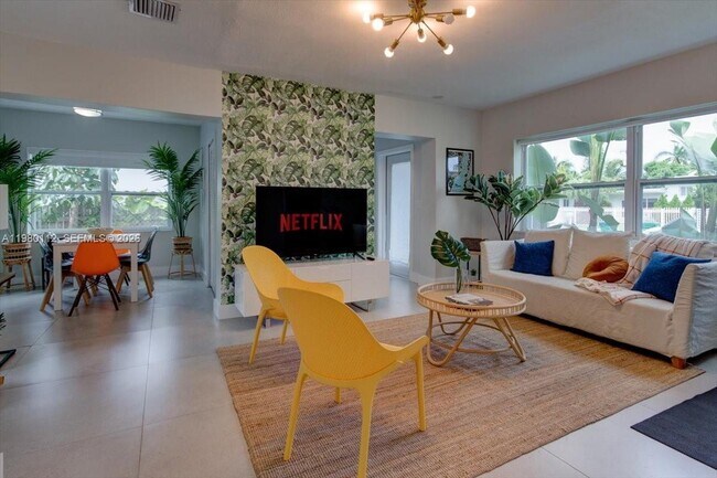 Foto del edificio - 968 NE 80th St