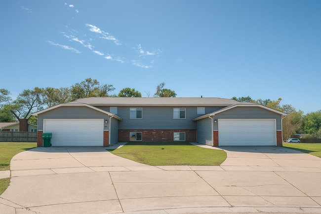 Exterior - Parkview Townhomes