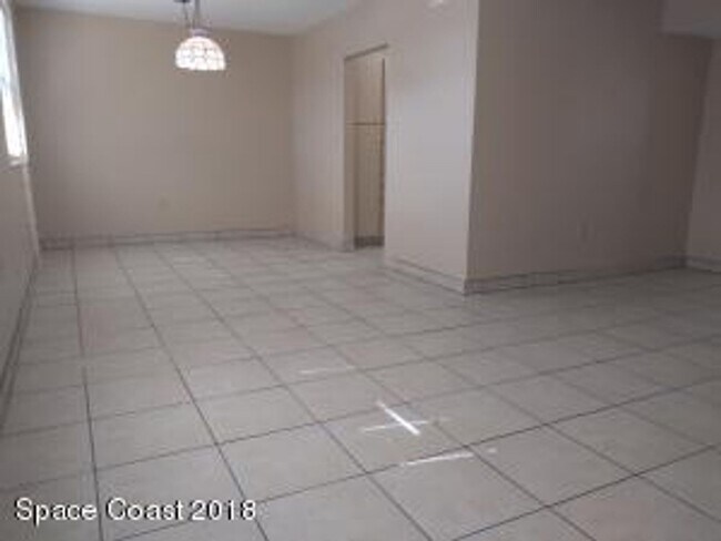 Foto del edificio - 8401 N Atlantic Ave