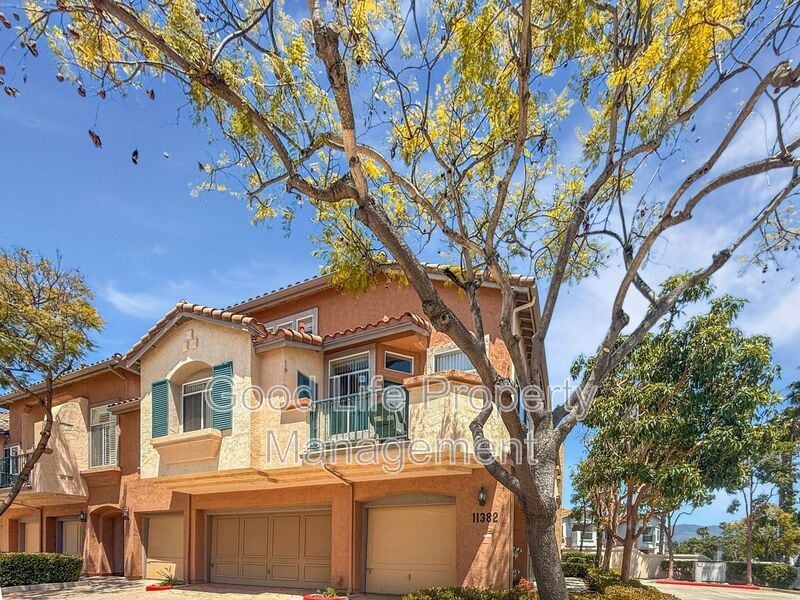 Primary Photo - 11382 Via Rancho