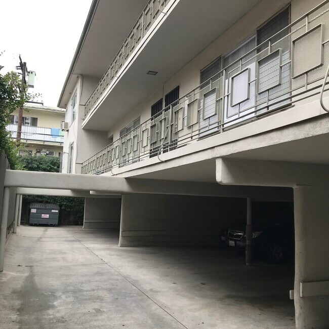 Foto principal - 7526 Fountain Ave