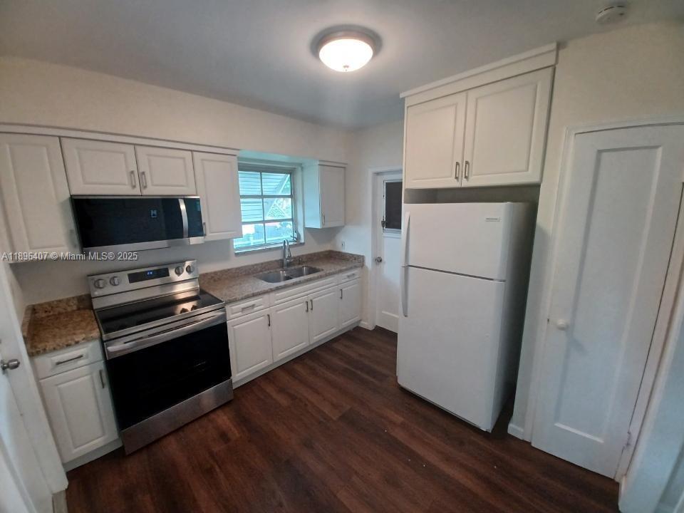 Foto del edificio - 3670 SW 20th St