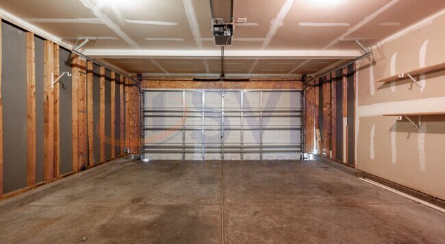 Foto del edificio - Spacious 4BR, 2.5BA Summer Meadow Durham Home