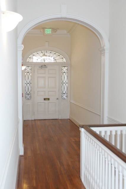 Main Entrance 509 Cathedral historic building - 509 Cathedral St