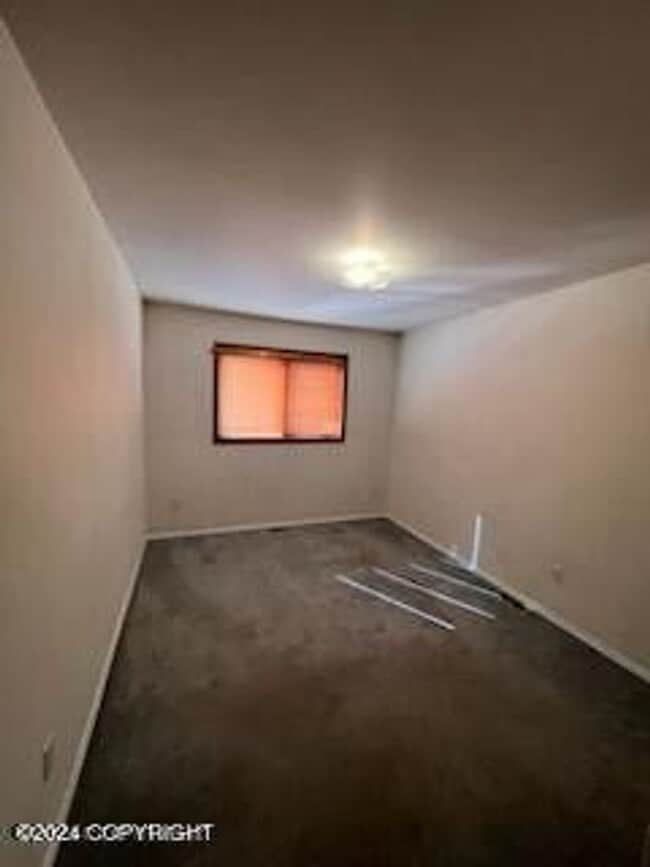 Building Photo - Fantastic Independence Park Condo With Garage!