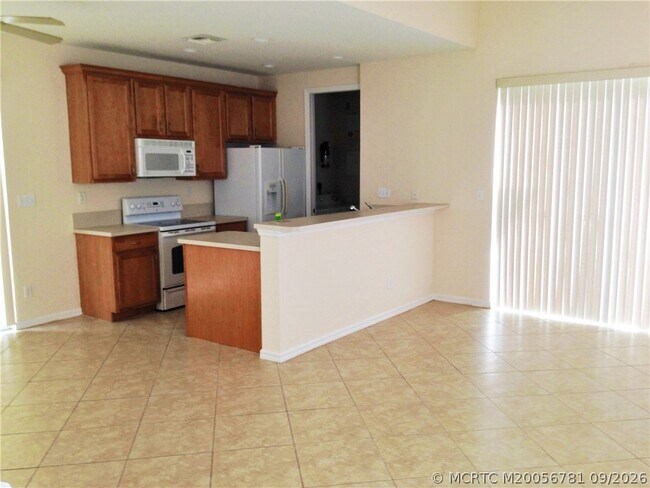 Foto del edificio - 2085 SE Avon Park Dr