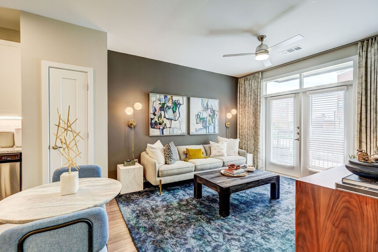 Foto principal - 800 N FM 3083 Rd E