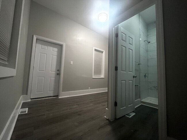 Foto del edificio - Beautiful 4 bed/2 bath home on 4th St. in Camden!