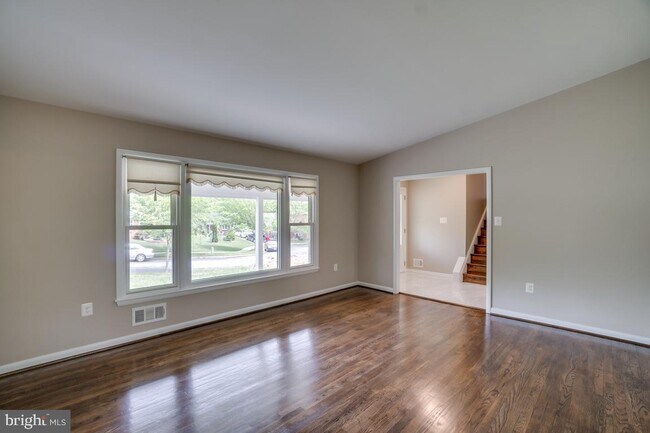 Building Photo - 8302 Rambler Dr