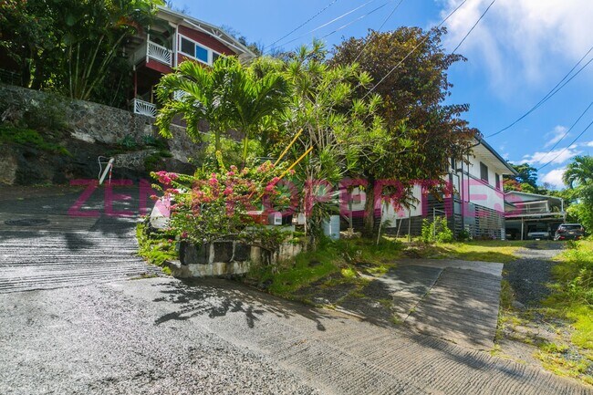 Foto del edificio - 1555 Moani St